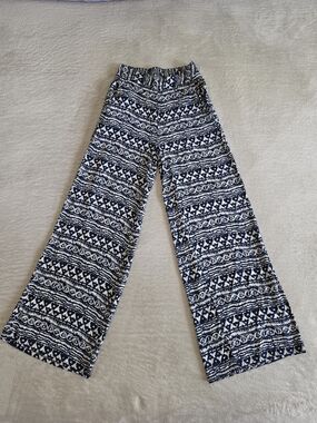 Fun & Flirt Navy and White Printed Wide-Leg Palazzo Pants